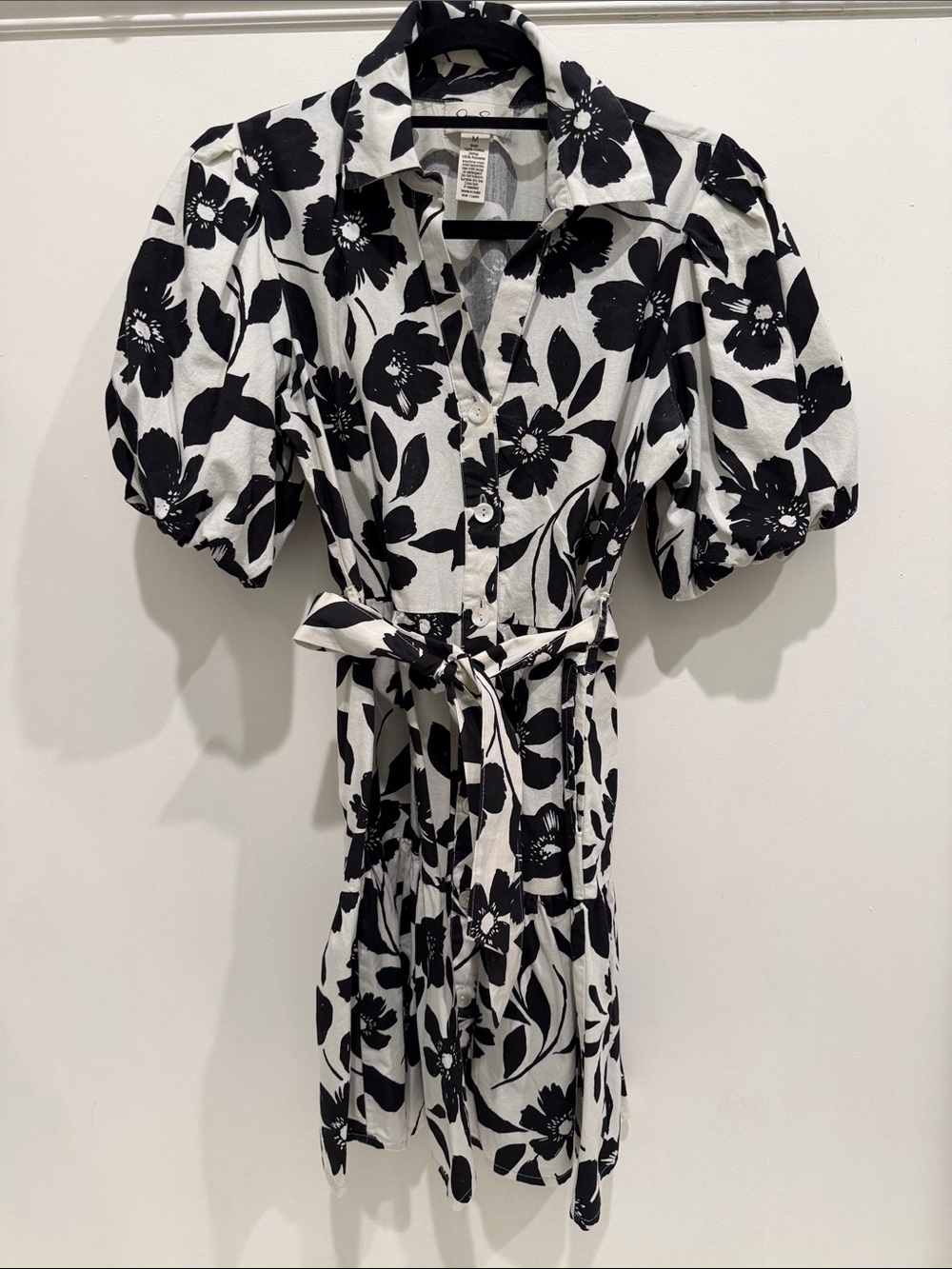 Jessica Simpson Black & White Floral Puff-Sleeve Mini Dress